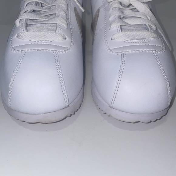 Nike tennis shoes brand new - Picture 3 of 8